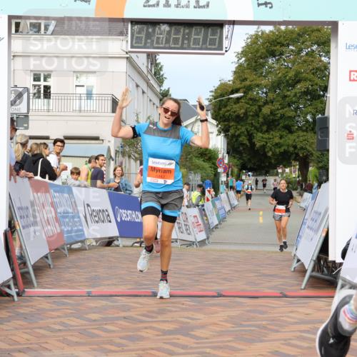 31.08.2025 - 21. Blankeneser Heldenlauf Strokosch-Dieckow http://msf.ph/oto/8648452 31.08.2025 09:47:34 Ziel 1149, 1004, 1142 meine-sportfotos.de