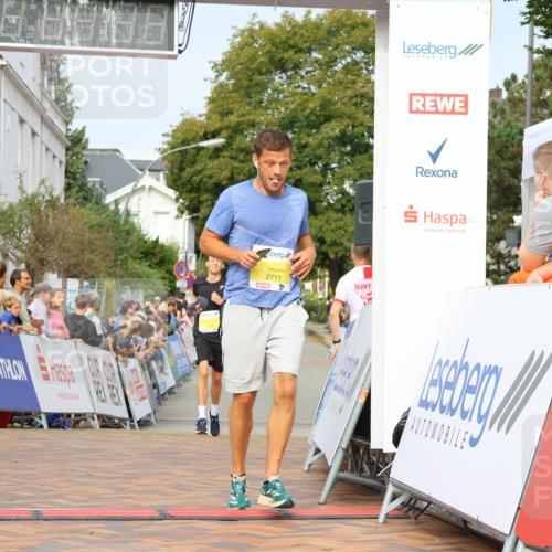 31.08.2025 - 21. Blankeneser Heldenlauf Strokosch-Dieckow http://msf.ph/oto/8648469 31.08.2025 10:17:53 Ziel 2728, 2711, 2420 meine-sportfotos.de