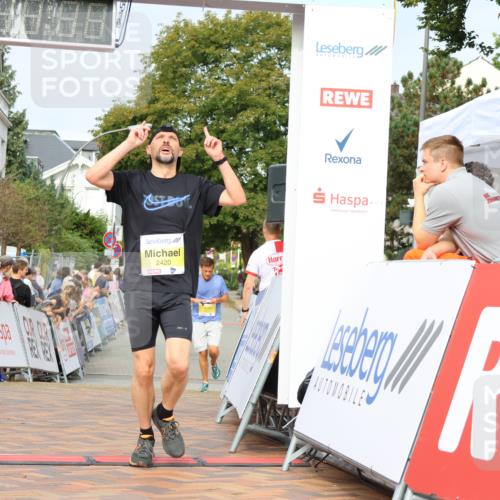 31.08.2025 - 21. Blankeneser Heldenlauf Strokosch-Dieckow http://msf.ph/oto/8648560 31.08.2025 10:17:48 Ziel 2420, 2403 meine-sportfotos.de