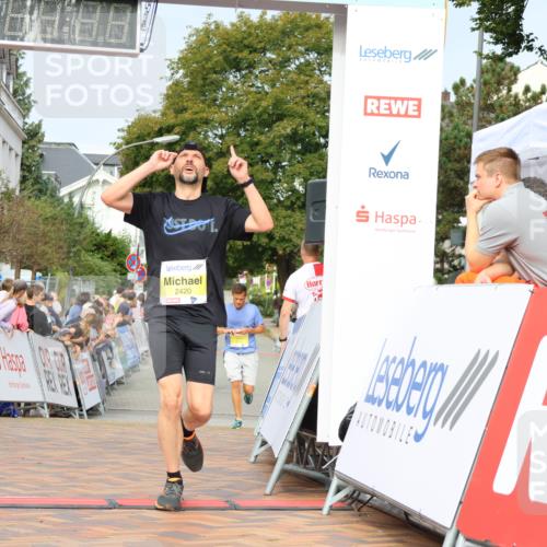 31.08.2025 - 21. Blankeneser Heldenlauf Strokosch-Dieckow http://msf.ph/oto/8648568 31.08.2025 10:17:48 Ziel 2420, 2403 meine-sportfotos.de