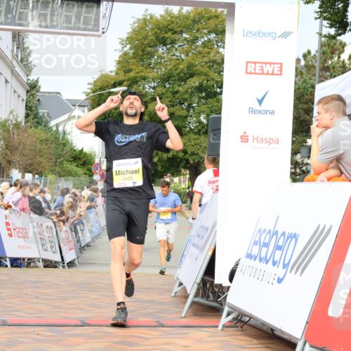31.08.2025 - 21. Blankeneser Heldenlauf Strokosch-Dieckow http://msf.ph/oto/8648577 31.08.2025 10:17:48 Ziel 2420, 2403 meine-sportfotos.de