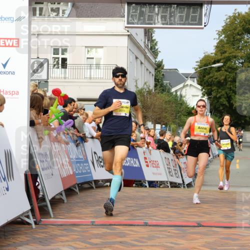 31.08.2025 - 21. Blankeneser Heldenlauf Strokosch-Dieckow http://msf.ph/oto/8648775 31.08.2025 10:17:29 Ziel 2019, 2270, 2020, 2005 meine-sportfotos.de