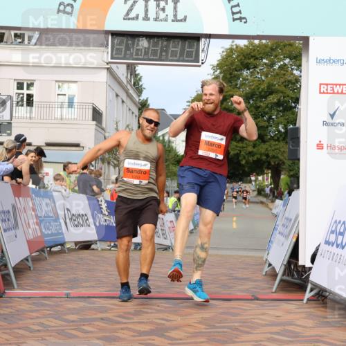 31.08.2025 - 21. Blankeneser Heldenlauf Strokosch-Dieckow http://msf.ph/oto/8648902 31.08.2025 09:46:28 Ziel 1130, 1050, 1053 meine-sportfotos.de