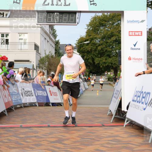 31.08.2025 - 21. Blankeneser Heldenlauf Strokosch-Dieckow http://msf.ph/oto/8649030 31.08.2025 10:15:15 Ziel 2098 meine-sportfotos.de