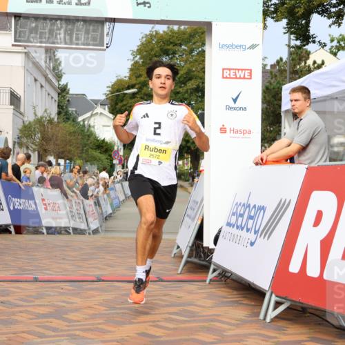 31.08.2025 - 21. Blankeneser Heldenlauf Strokosch-Dieckow http://msf.ph/oto/8649057 31.08.2025 10:15:04 Ziel 2572, 2332 meine-sportfotos.de