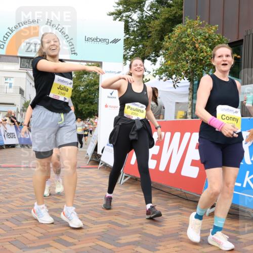 31.08.2025 - 21. Blankeneser Heldenlauf Strokosch-Dieckow http://msf.ph/oto/8649082 31.08.2025 10:34:43 Ziel 2110, 2244, 2021, 2424, 2668, 2669, 2667, 2298, 2438, 2439, 2349, 2441, 2442, 2350, 2048 meine-sportfotos.de