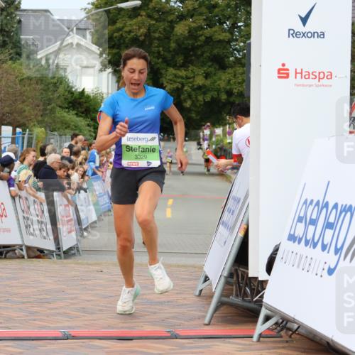 31.08.2025 - 21. Blankeneser Heldenlauf Strokosch-Dieckow http://msf.ph/oto/8649279 31.08.2025 10:49:33 Ziel 2434, 3414, 3329 meine-sportfotos.de