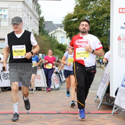 31.08.2025 - 21. Blankeneser Heldenlauf Strokosch-Dieckow http://msf.ph/oto/8649712 31.08.2025 10:31:57 Ziel 2222, 2567, 2077, 2407, 2462, 2734, 2735, 2105, 2278, 2228, 2501 meine-sportfotos.de