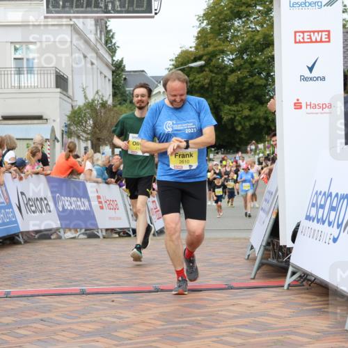 31.08.2025 - 21. Blankeneser Heldenlauf Strokosch-Dieckow http://msf.ph/oto/8649943 31.08.2025 10:40:38 Ziel 2149, 2610 meine-sportfotos.de