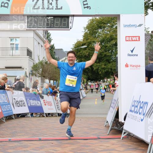 31.08.2025 - 21. Blankeneser Heldenlauf Strokosch-Dieckow http://msf.ph/oto/8650202 31.08.2025 10:37:40 Ziel 2385, 2096, 2134, 2303 meine-sportfotos.de