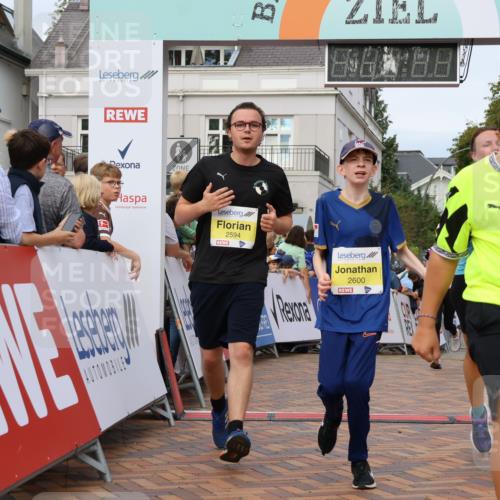 31.08.2025 - 21. Blankeneser Heldenlauf Strokosch-Dieckow http://msf.ph/oto/8650252 31.08.2025 10:30:56 Ziel 2594, 2376, 2209, 2136, 2168, 2600, 2206, 2309, 2310 meine-sportfotos.de