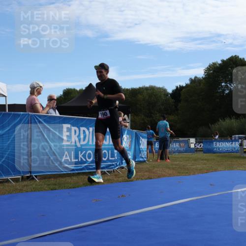 31.08.2025 - Elbe Triathlon Hamburg Strokosch-Dieckow http://msf.ph/oto/8650271 31.08.2025 10:03:21 Ziel 186, 190 meine-sportfotos.de