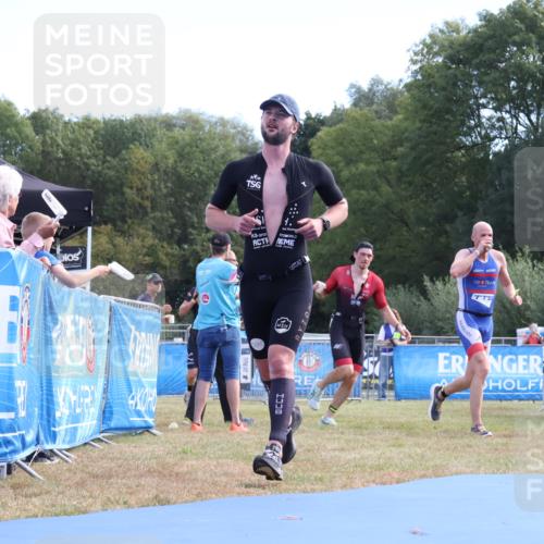 31.08.2025 - Elbe Triathlon Hamburg Strokosch-Dieckow http://msf.ph/oto/8650283 31.08.2025 10:04:56 Ziel 224 meine-sportfotos.de