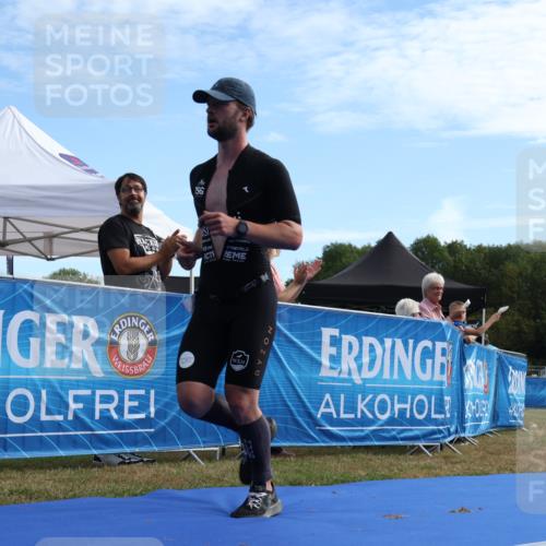 31.08.2025 - Elbe Triathlon Hamburg Strokosch-Dieckow http://msf.ph/oto/8650285 31.08.2025 10:04:57 Ziel 224 meine-sportfotos.de