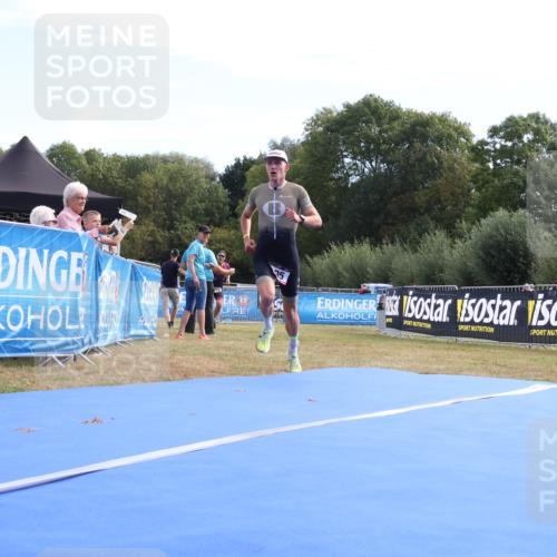 31.08.2025 - Elbe Triathlon Hamburg Strokosch-Dieckow http://msf.ph/oto/8650286 31.08.2025 10:05:09 Ziel 205 meine-sportfotos.de