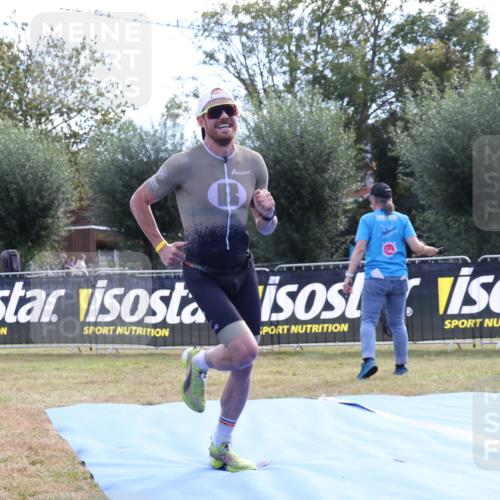31.08.2025 - Elbe Triathlon Hamburg Strokosch-Dieckow http://msf.ph/oto/8650322 31.08.2025 10:08:31 Ziel 194, 208 meine-sportfotos.de