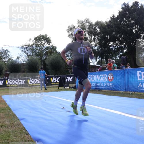 31.08.2025 - Elbe Triathlon Hamburg Strokosch-Dieckow http://msf.ph/oto/8650324 31.08.2025 10:08:31 Ziel 194, 208 meine-sportfotos.de