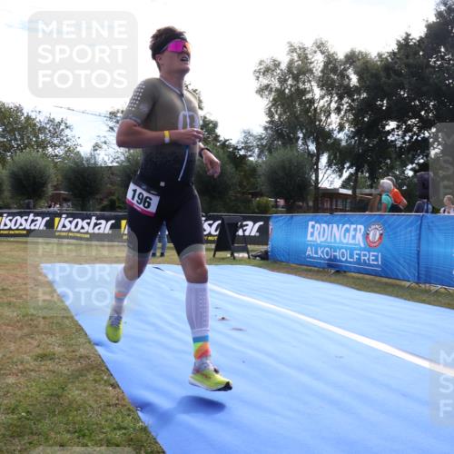31.08.2025 - Elbe Triathlon Hamburg Strokosch-Dieckow http://msf.ph/oto/8650329 31.08.2025 10:08:43 Ziel 196 meine-sportfotos.de