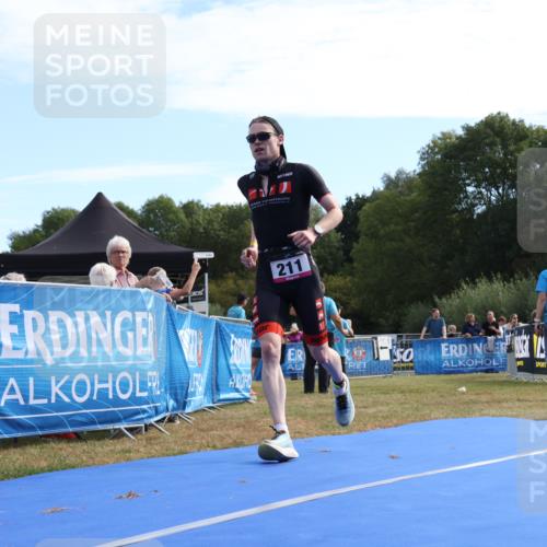 31.08.2025 - Elbe Triathlon Hamburg Strokosch-Dieckow http://msf.ph/oto/8650383 31.08.2025 10:15:34 Ziel 177, 211 meine-sportfotos.de