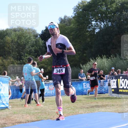 31.08.2025 - Elbe Triathlon Hamburg Strokosch-Dieckow http://msf.ph/oto/8650402 31.08.2025 10:16:28 Ziel 233, 345 meine-sportfotos.de