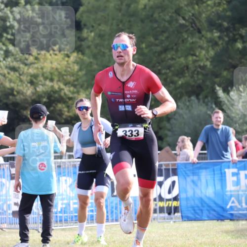 31.08.2025 - Elbe Triathlon Hamburg Strokosch-Dieckow http://msf.ph/oto/8650404 31.08.2025 10:17:03 Ziel 333 meine-sportfotos.de
