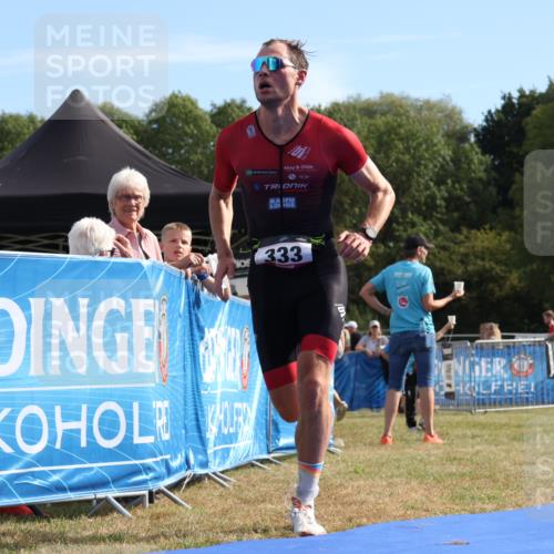 31.08.2025 - Elbe Triathlon Hamburg Strokosch-Dieckow http://msf.ph/oto/8650408 31.08.2025 10:17:05 Ziel 333 meine-sportfotos.de