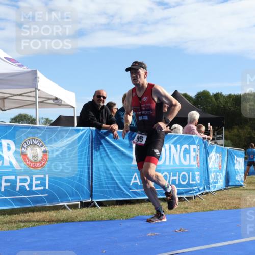 31.08.2025 - Elbe Triathlon Hamburg Strokosch-Dieckow http://msf.ph/oto/8650472 31.08.2025 10:21:48 Ziel 195, 239, 312 meine-sportfotos.de