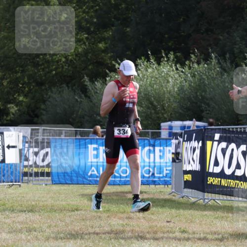 31.08.2025 - Elbe Triathlon Hamburg Strokosch-Dieckow http://msf.ph/oto/8650493 31.08.2025 09:55:35 Laufen 102, 00, 30, 334 meine-sportfotos.de