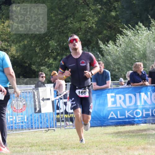 31.08.2025 - Elbe Triathlon Hamburg Strokosch-Dieckow http://msf.ph/oto/8650494 31.08.2025 10:22:14 Ziel 166 meine-sportfotos.de