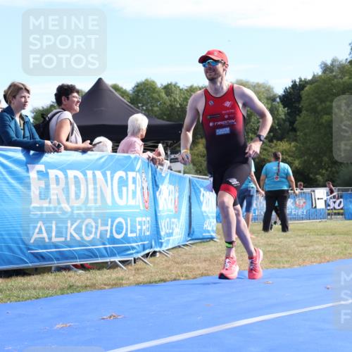 31.08.2025 - Elbe Triathlon Hamburg Strokosch-Dieckow http://msf.ph/oto/8650538 31.08.2025 10:22:24 Ziel 185 meine-sportfotos.de