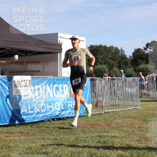 31.08.2025 - Elbe Triathlon Hamburg Strokosch-Dieckow http://msf.ph/oto/8650539 31.08.2025 09:27:25 Laufen 205 meine-sportfotos.de