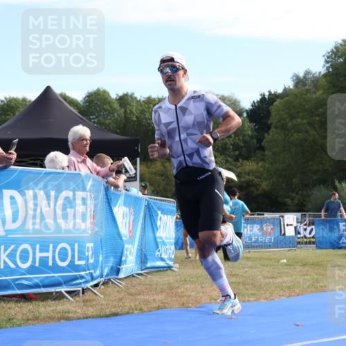 31.08.2025 - Elbe Triathlon Hamburg Strokosch-Dieckow http://msf.ph/oto/8650545 31.08.2025 10:23:31 Ziel 467 meine-sportfotos.de
