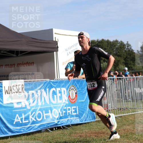 31.08.2025 - Elbe Triathlon Hamburg Strokosch-Dieckow http://msf.ph/oto/8650546 31.08.2025 09:28:35 Laufen 232 meine-sportfotos.de