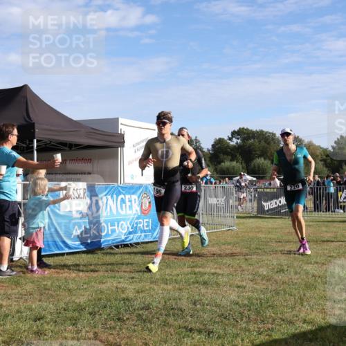 31.08.2025 - Elbe Triathlon Hamburg Strokosch-Dieckow http://msf.ph/oto/8650577 31.08.2025 09:29:55 Laufen 10, 100, 196, 230, 220 meine-sportfotos.de