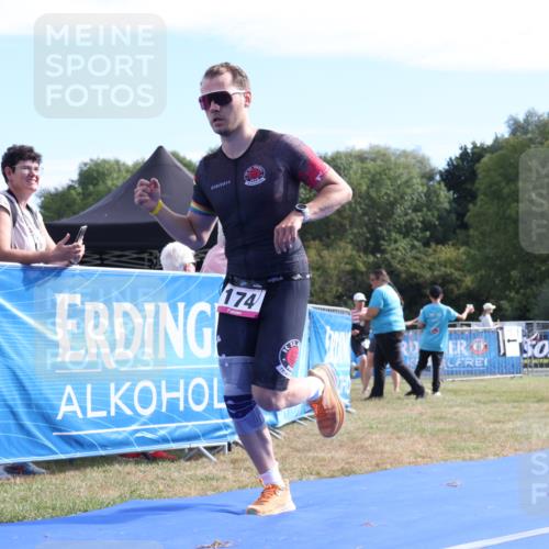 31.08.2025 - Elbe Triathlon Hamburg Strokosch-Dieckow http://msf.ph/oto/8650590 31.08.2025 10:25:23 Ziel 174 meine-sportfotos.de