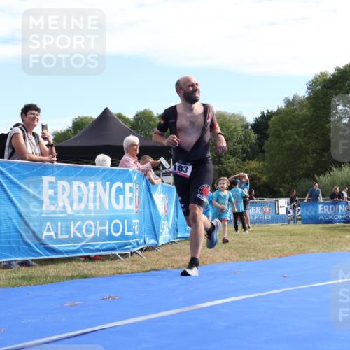 31.08.2025 - Elbe Triathlon Hamburg Strokosch-Dieckow http://msf.ph/oto/8650612 31.08.2025 10:25:37 Ziel 183, 332 meine-sportfotos.de