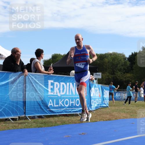 31.08.2025 - Elbe Triathlon Hamburg Strokosch-Dieckow http://msf.ph/oto/8650631 31.08.2025 10:26:00 Ziel 352, 355, 551 meine-sportfotos.de