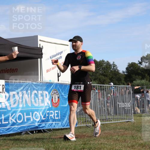 31.08.2025 - Elbe Triathlon Hamburg Strokosch-Dieckow http://msf.ph/oto/8650663 31.08.2025 09:35:46 Laufen 181 meine-sportfotos.de