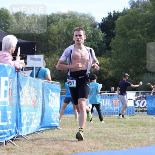 31.08.2025 - Elbe Triathlon Hamburg Strokosch-Dieckow http://msf.ph/oto/8650667 31.08.2025 10:26:06 Ziel 355, 551 meine-sportfotos.de