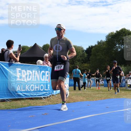 31.08.2025 - Elbe Triathlon Hamburg Strokosch-Dieckow http://msf.ph/oto/8650734 31.08.2025 10:26:24 Ziel 193, 197, 221, 274, 369, 389 meine-sportfotos.de