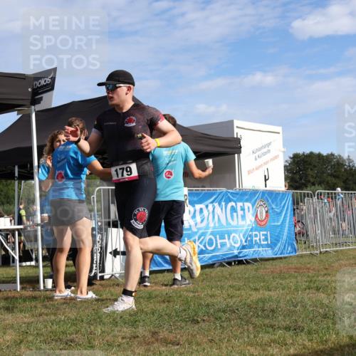 31.08.2025 - Elbe Triathlon Hamburg Strokosch-Dieckow http://msf.ph/oto/8650741 31.08.2025 09:39:54 Laufen 100, 100, 179, 80 meine-sportfotos.de