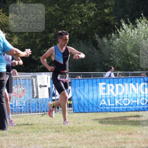 31.08.2025 - Elbe Triathlon Hamburg Strokosch-Dieckow http://msf.ph/oto/8650798 31.08.2025 09:50:42 Laufen 10, 100, 309 meine-sportfotos.de