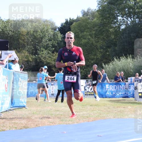 31.08.2025 - Elbe Triathlon Hamburg Strokosch-Dieckow http://msf.ph/oto/8650813 31.08.2025 10:26:38 Ziel 244 meine-sportfotos.de