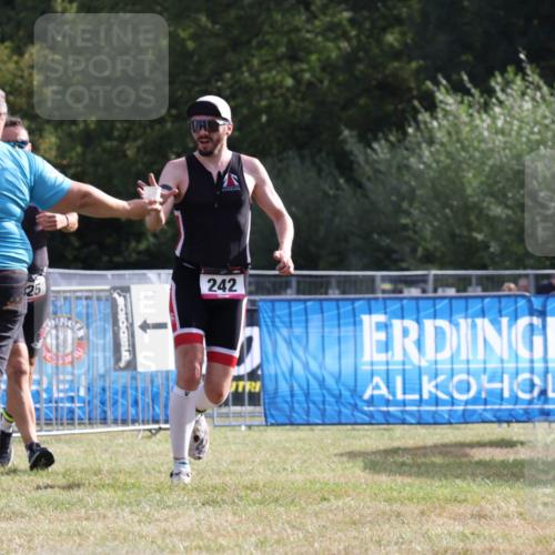 31.08.2025 - Elbe Triathlon Hamburg Strokosch-Dieckow http://msf.ph/oto/8650867 31.08.2025 09:53:50 Laufen 100, 25, 242 meine-sportfotos.de