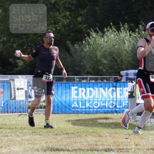 31.08.2025 - Elbe Triathlon Hamburg Strokosch-Dieckow http://msf.ph/oto/8650870 31.08.2025 09:53:51 Laufen 100, 00, 3, 325, 249 meine-sportfotos.de