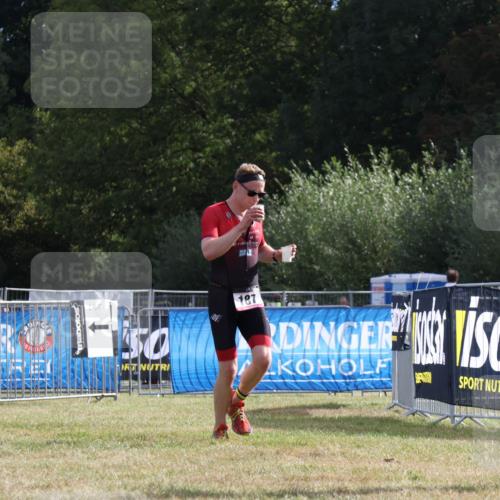 31.08.2025 - Elbe Triathlon Hamburg Strokosch-Dieckow http://msf.ph/oto/8650884 31.08.2025 09:54:06 Laufen 100, 100, 10771, 187 meine-sportfotos.de
