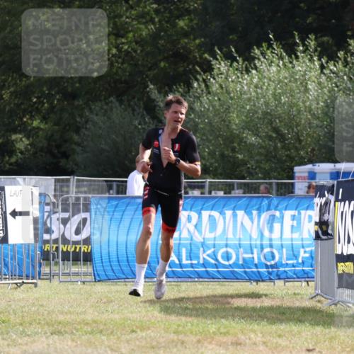 31.08.2025 - Elbe Triathlon Hamburg Strokosch-Dieckow http://msf.ph/oto/8650905 31.08.2025 09:54:22 Laufen 30 meine-sportfotos.de