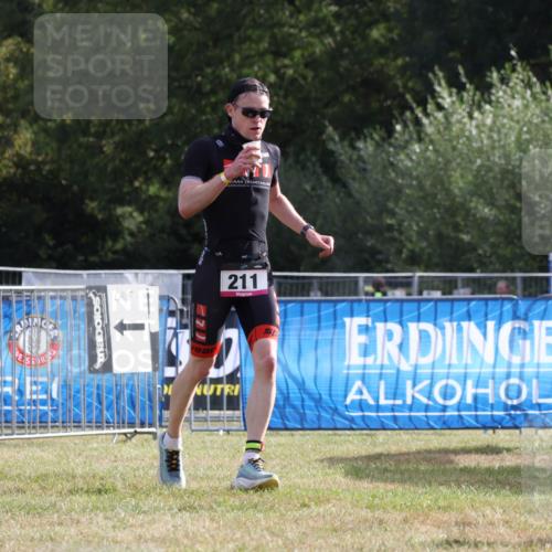 31.08.2025 - Elbe Triathlon Hamburg Strokosch-Dieckow http://msf.ph/oto/8650915 31.08.2025 09:54:33 Laufen 00, 211 meine-sportfotos.de