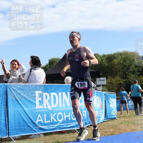 31.08.2025 - Elbe Triathlon Hamburg Strokosch-Dieckow http://msf.ph/oto/8650944 31.08.2025 10:29:55 Ziel 180 meine-sportfotos.de