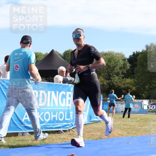 31.08.2025 - Elbe Triathlon Hamburg Strokosch-Dieckow http://msf.ph/oto/8650959 31.08.2025 10:30:40 Ziel 216, 506 meine-sportfotos.de